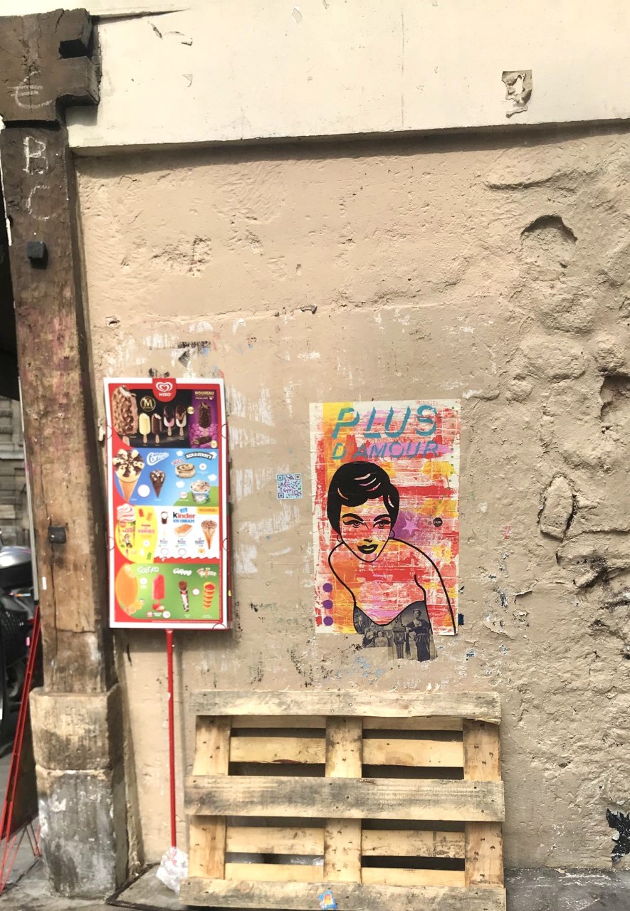 Random Parisian Wall