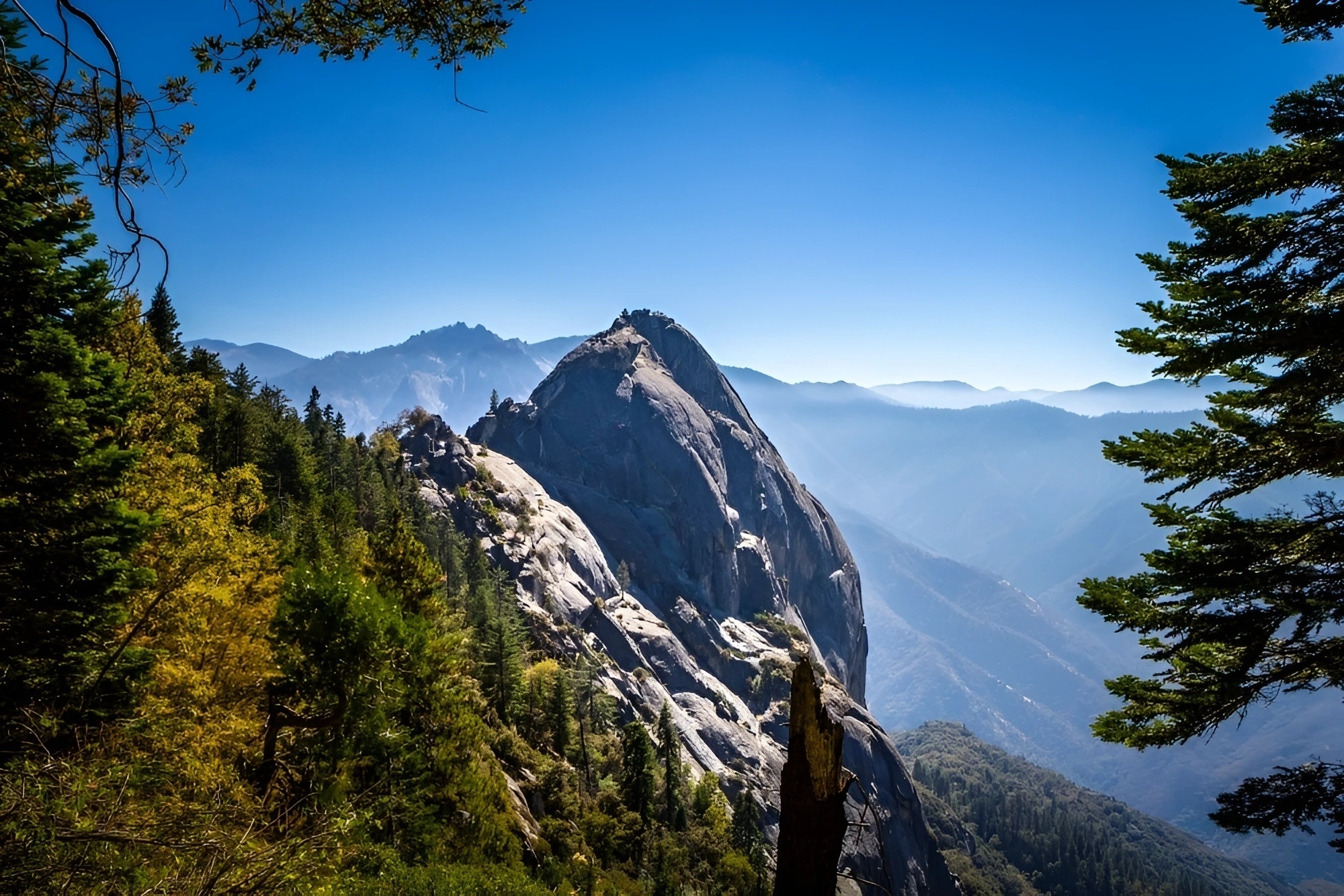 Moro Rock in Sequoia National Park